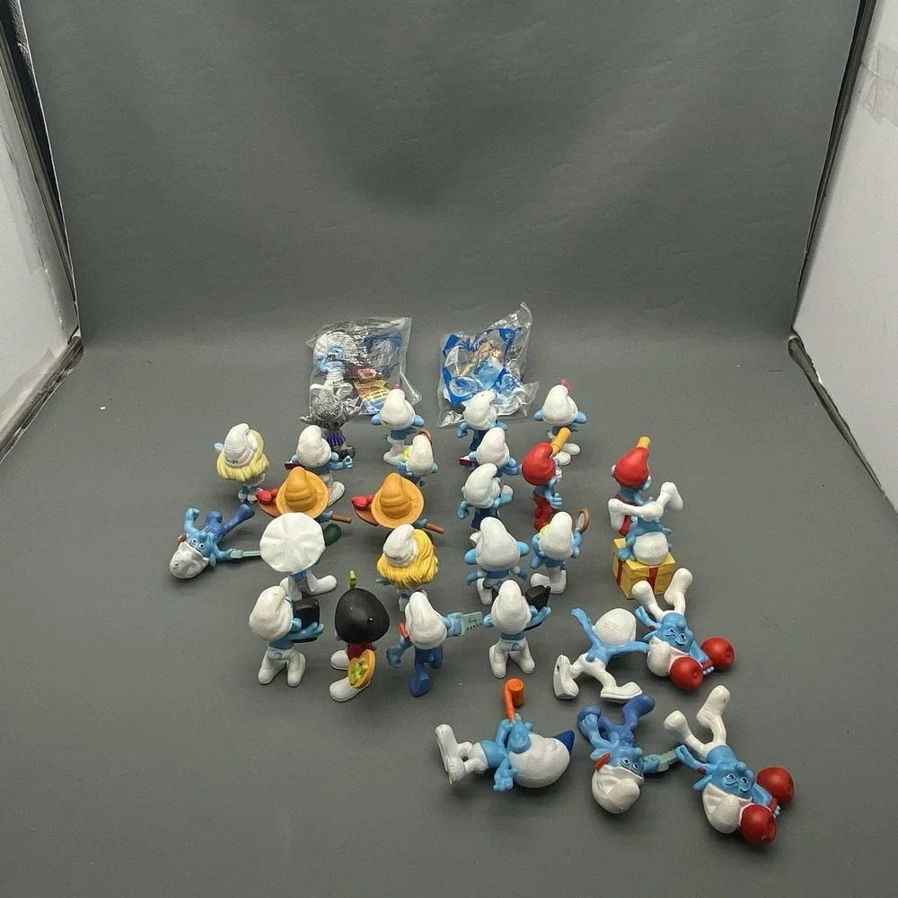 2011-2013 McDonalds Lot Of 31 Smurfs Hefty, Smurfette Figurine Many Duplicates